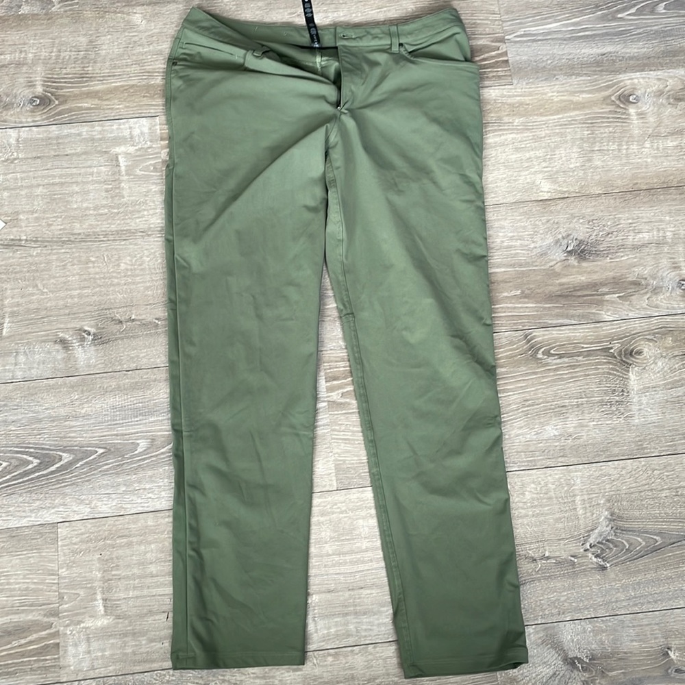 Lululemon golf pants